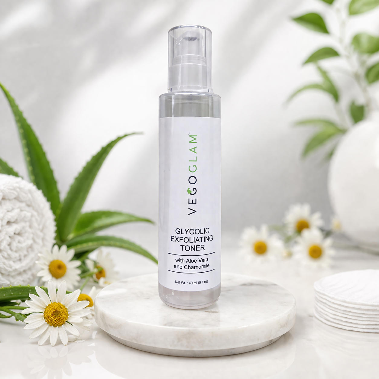 Vegan Glycolic Exfoliating Toner with Aloe Vera and Chamomile (5oz)